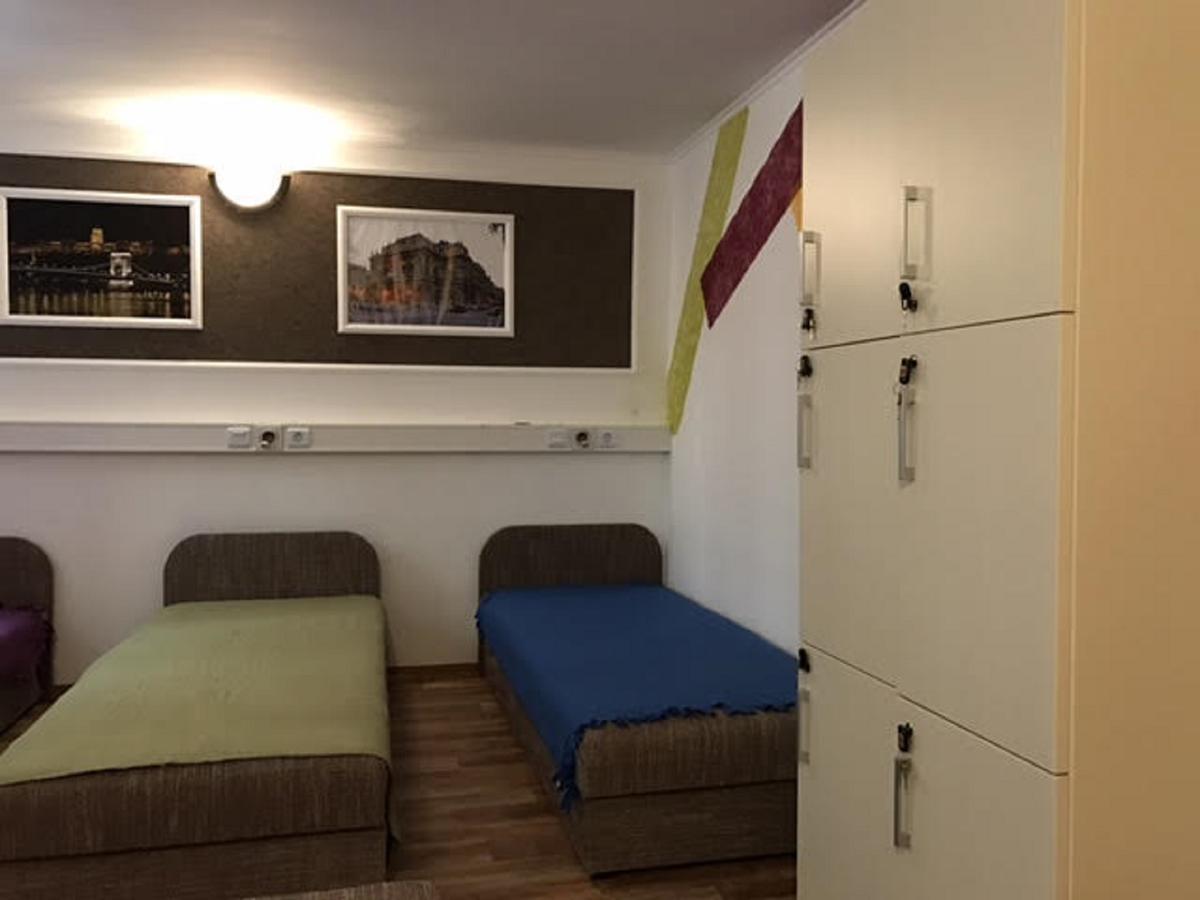 Opera Hostel Budapeşte Dış mekan fotoğraf
