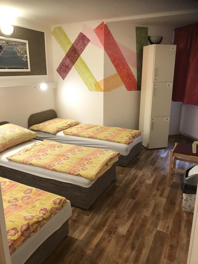 Opera Hostel Budapeşte Dış mekan fotoğraf