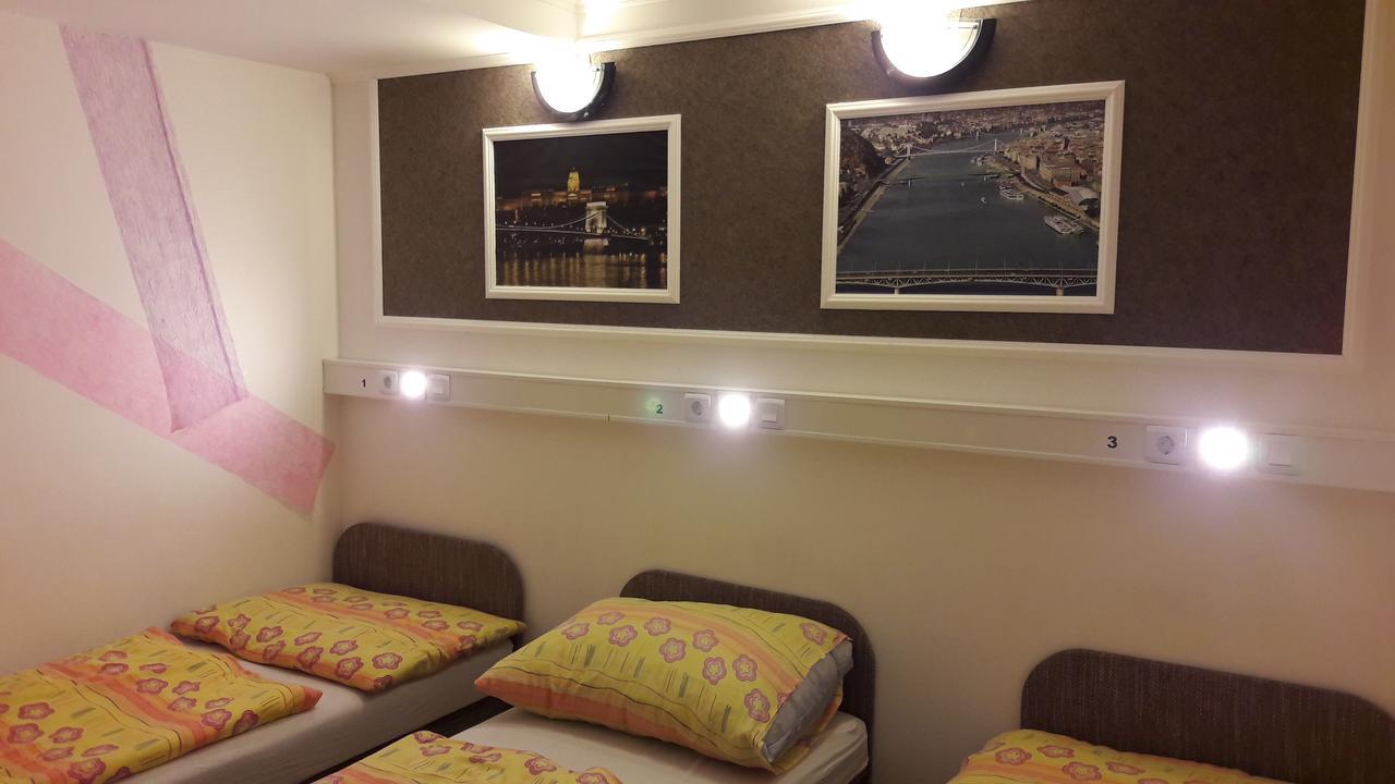 Opera Hostel Budapeşte Dış mekan fotoğraf