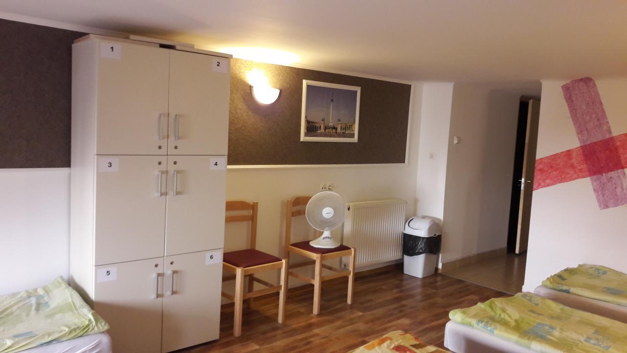 Opera Hostel Budapeşte Dış mekan fotoğraf