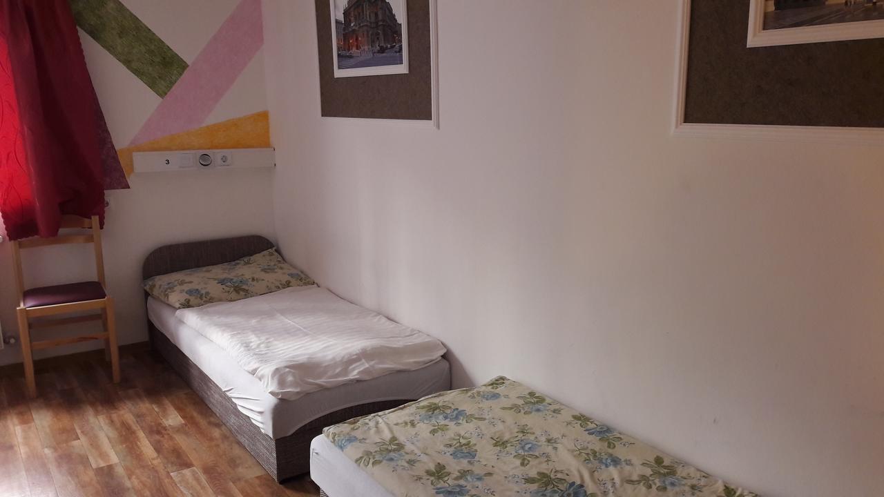 Opera Hostel Budapeşte Dış mekan fotoğraf